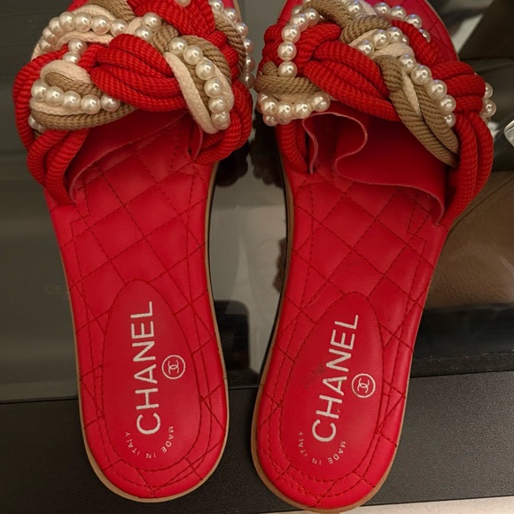 Chanel Red/Cream Tweed and Pearl Cuba Slides (EU size: 40) - Picture 2 of 6